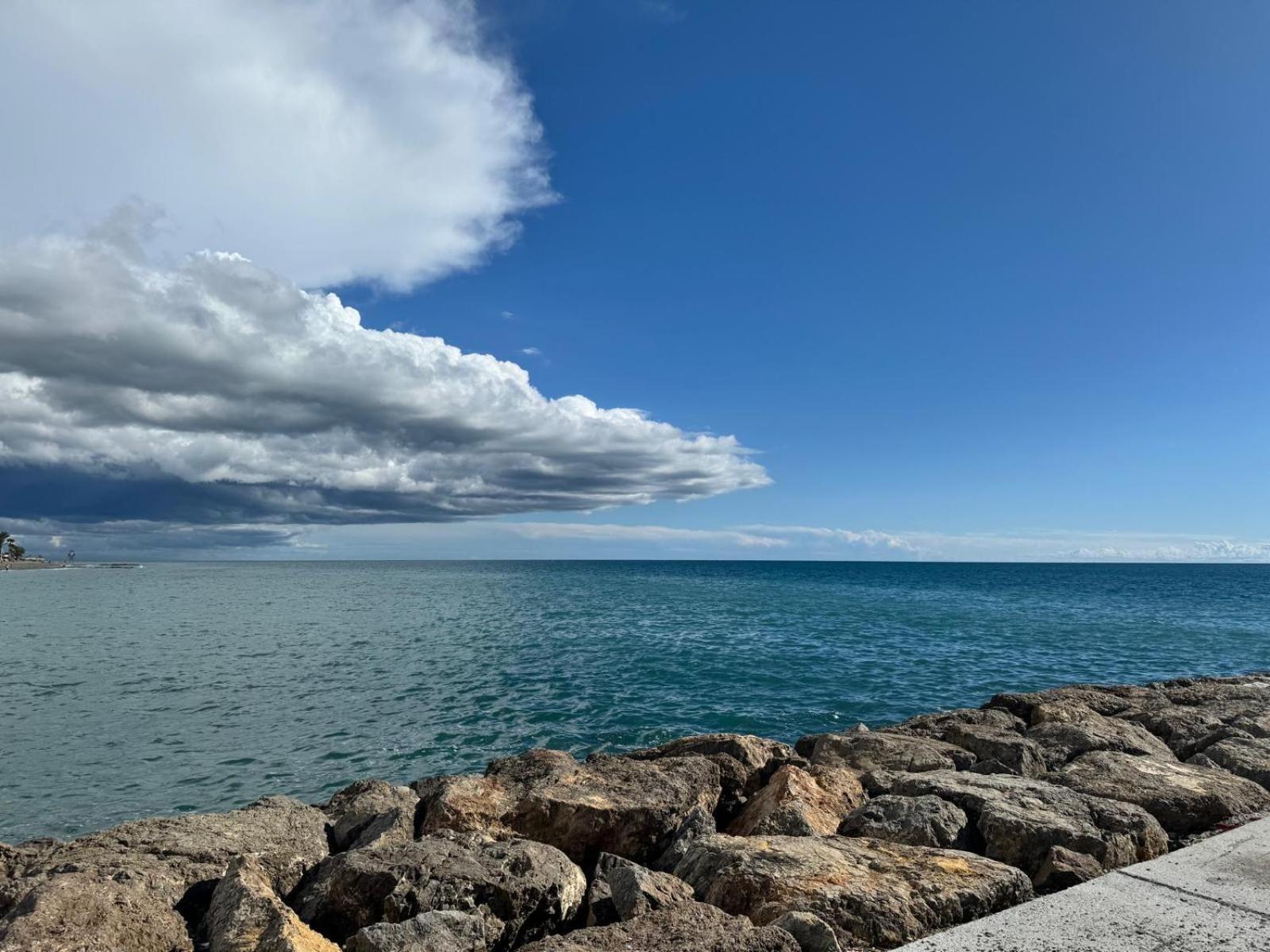 Brisas Del Mar Villa Caleta de Vélez Eksteriør billede